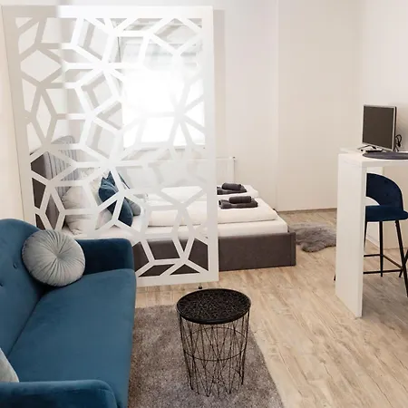 Berzsenyi Apartmanhaz Kaposvar Exterior photo