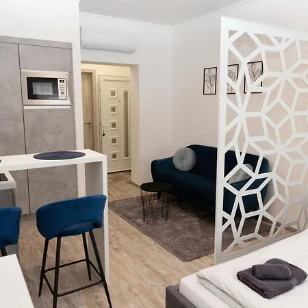 Berzsenyi Apartmanhaz Kaposvar Exterior photo