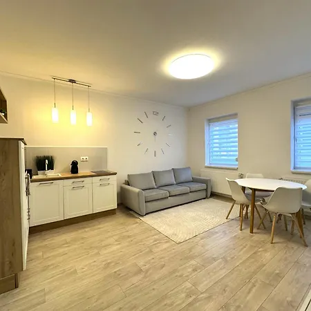 Berzsenyi Apartmanhaz Kaposvar Exterior photo