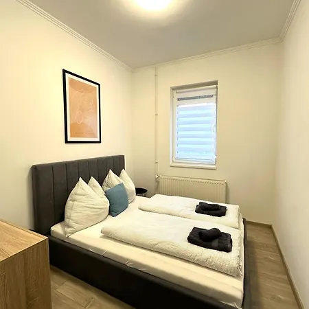 Berzsenyi Apartmanhaz Kaposvar Exterior photo