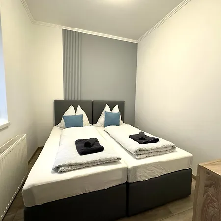 Berzsenyi Apartmanhaz Kaposvar Exterior photo