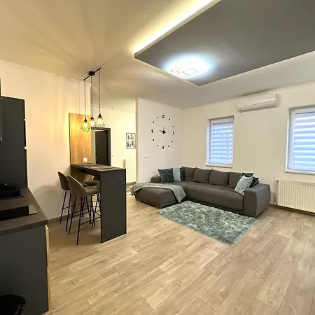 Berzsenyi Apartmanhaz Kaposvar Exterior photo