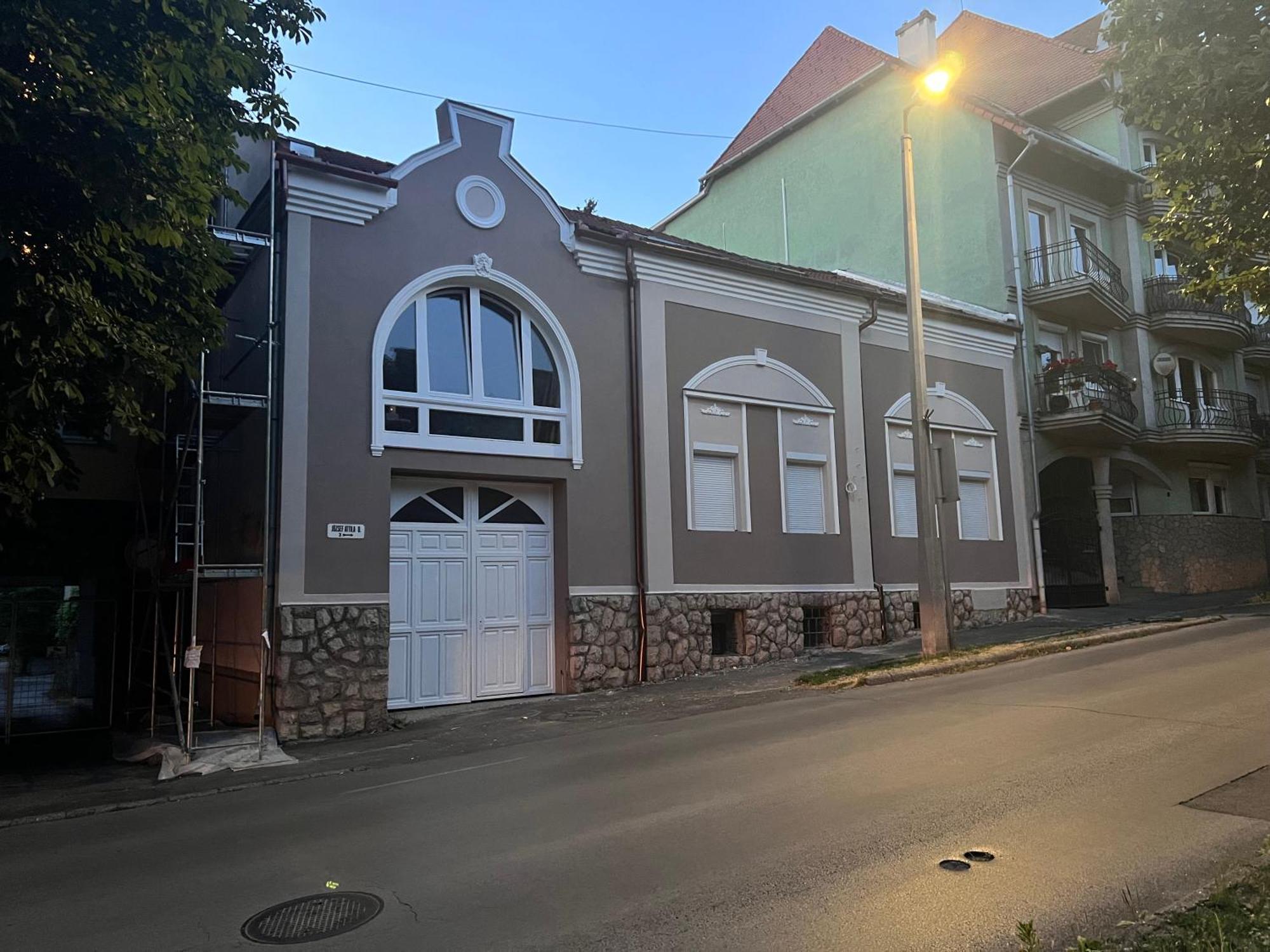 Apartment Berzsenyi Apartmanhaz