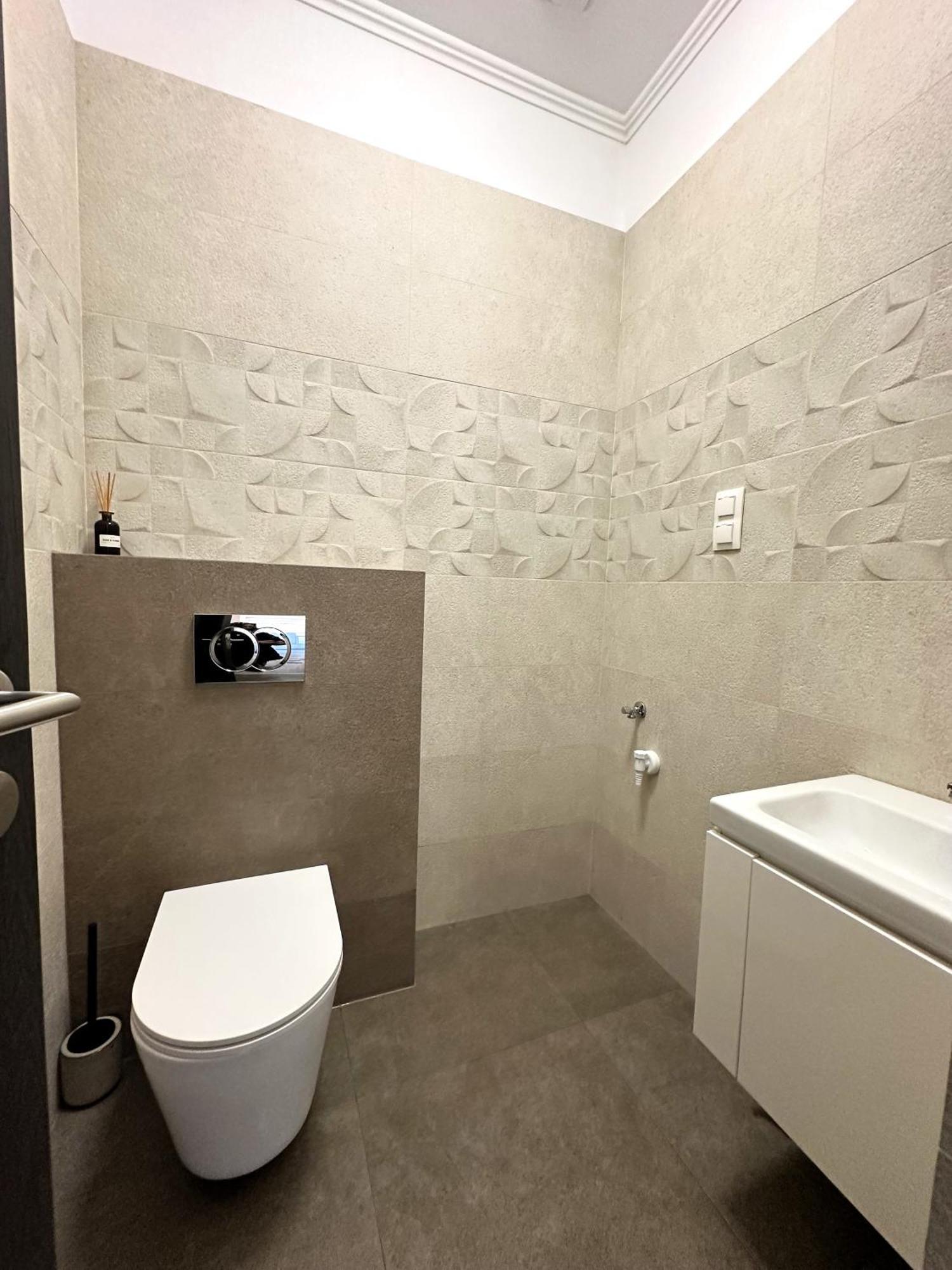 Apartment Berzsenyi Apartmanhaz